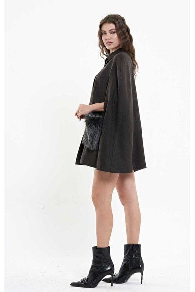 Minası Butik CEPLERİ KÜRK DETAYLI PANÇO