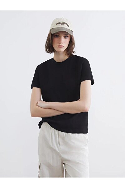 LC Waikiki Μαύρο γυναικείο μπλουζάκι με λαιμόκοψη ποδηλάτου (S6)