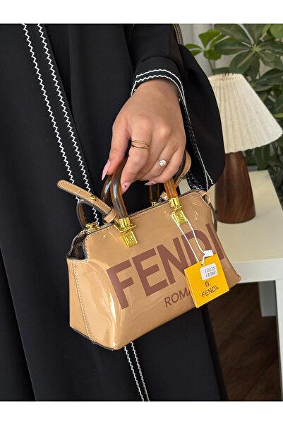 FENDİİ Elegant women's bag