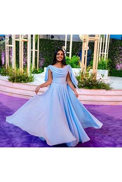 Cutie Women's long evening dress in sky blue – a soft and elegant cut for spe...