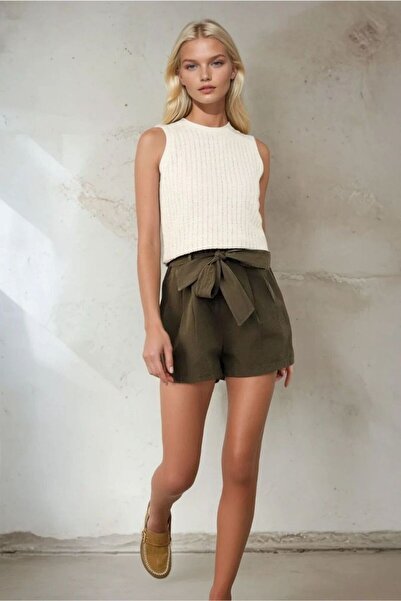 All About Her Kemerli Beli Lastikli Haki Şort