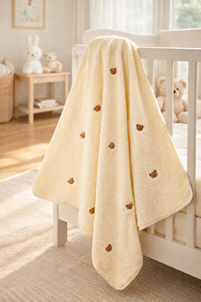 UmBaby Peluş Bebek Battaniyesi 90×100 cm – Nakışlı Yumuşak Doku