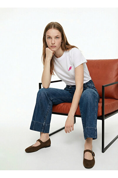 Fabrika Bisiklet Yaka Nakışlı Beyaz Kadın T-Shirt F6SL-TST0276