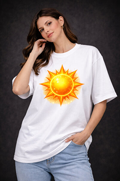 Me&On WEAR تي شيرت قصة فضفاضة للجنسين مصنوع من القطن بنسبة 100% مع أشكال ذات ...