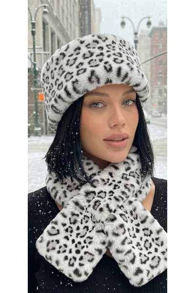 emybox 2-Piece Plush Hat and Scarf Set – Women's Winter Plush Hat and Neck Wa...