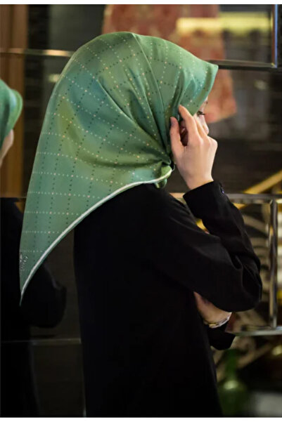 Vissona Eșarfă de mătase Tivil IST 5138 - 0036 Verde Smarald Model Mixt