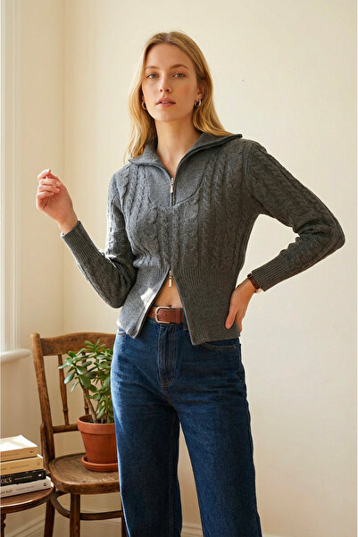 SAYZEN Women's Crop Sweater with Zipper Detail