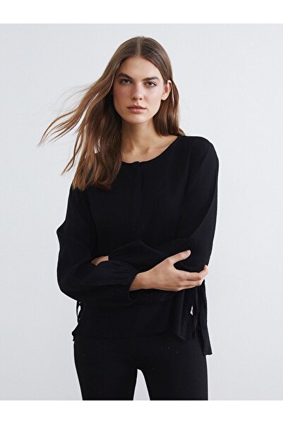 LC Waikiki Tie Neck Blouse