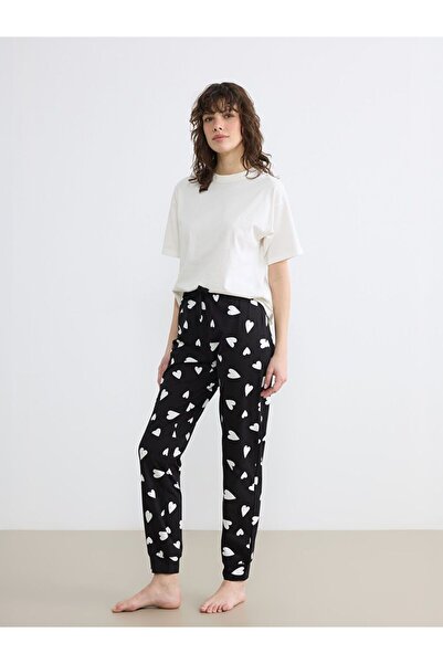 LC Waikiki Pantaloni de pijama jogger pentru femei cu model inimioare