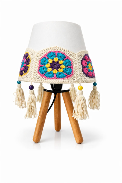 nijiartdesign 3-Legged Natural Wood Crochet Motif Tasseled Rustic Look Lampsh...