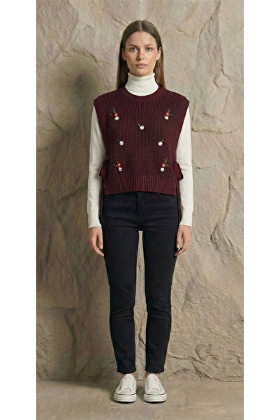 QUEENDA I Kadın Çiçek Nakışlı Yanları Bağcıklı Bisiklet Yaka Triko Süveter