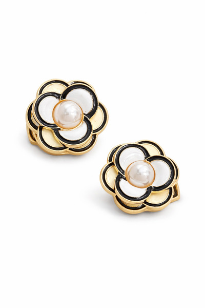 Venus Design Düğme Broş