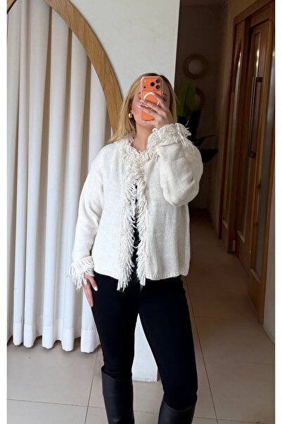 FATMA NUR ŞİRELİ BUTİK Püskül Detay Örgü Hırka