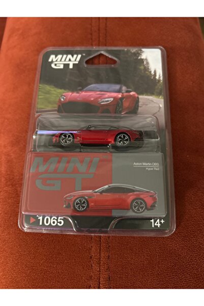 mini gt أستون مارتن دي بي إس هايبر ريد بلاستر 1065
