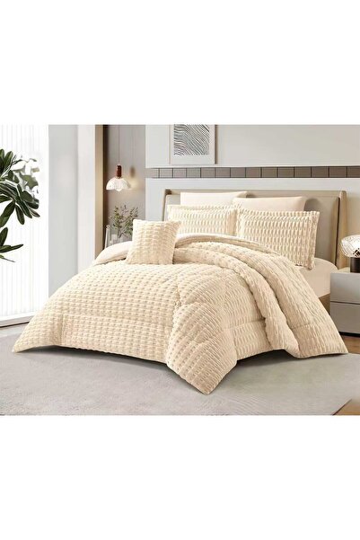 Red Rose A double winter duvet cover set with a royal design to give you eleg...