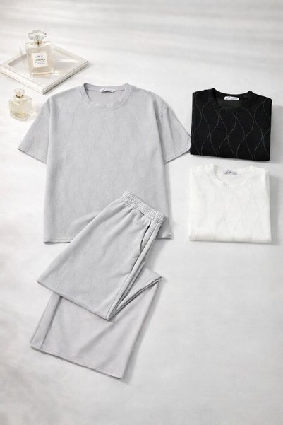 LaFont Elegant and beautiful women's t-shirt and trousers set