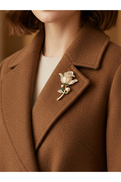 modamira İnci ve Taş Detaylı El Emeği Krem Rengi Gül Broş