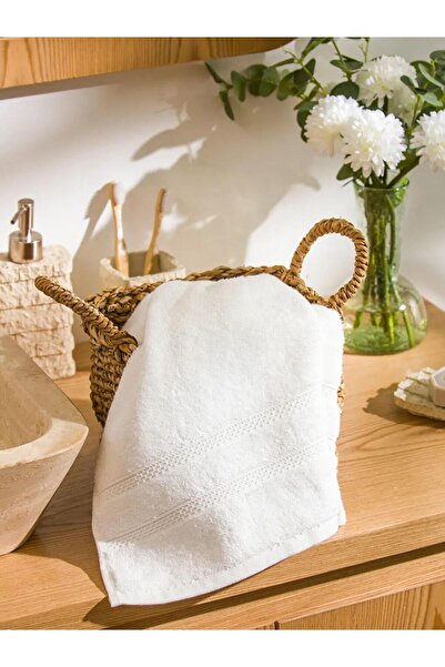 LC Waikiki Πράσινη βαμβακερή πετσέτα προσώπου 50x80 εκ. (S6)