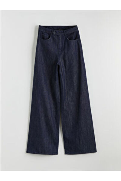 LC Waikiki بنطلون واسع الساقين من art plus store؛ يناسب منطقة الخصر والوركين،...