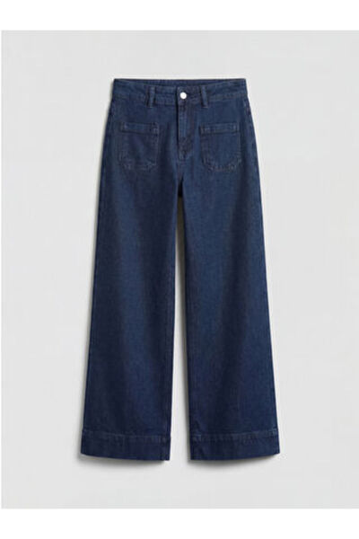LC Waikiki Artı-Store Wideleg Fit; Fits at the Waist and Hips, Then Widens to...