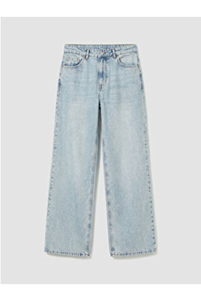 LC Waikiki بنطلون واسع الساقين من art plus store؛ يناسب منطقة الخصر والوركين،...