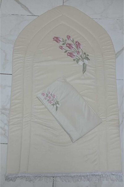 Gerenic Prayer rug set consisting of a prayer rug and a Quran cover