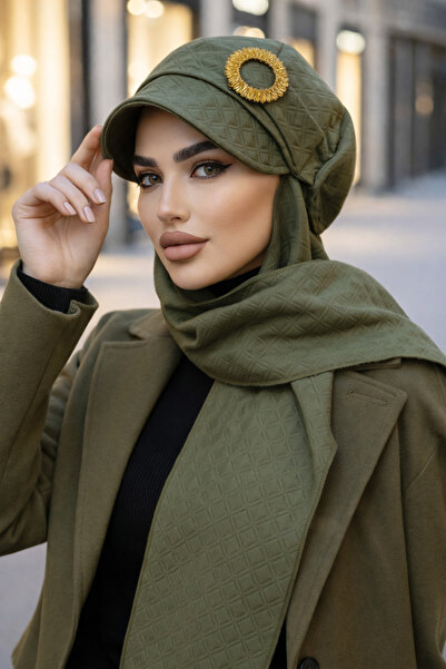 Aişe tesettür Haki Gold Tokalı Tesettür Şapka