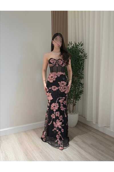 ZAHRA Black off-the-shoulder evening dress with shimmering embroidery and a l...