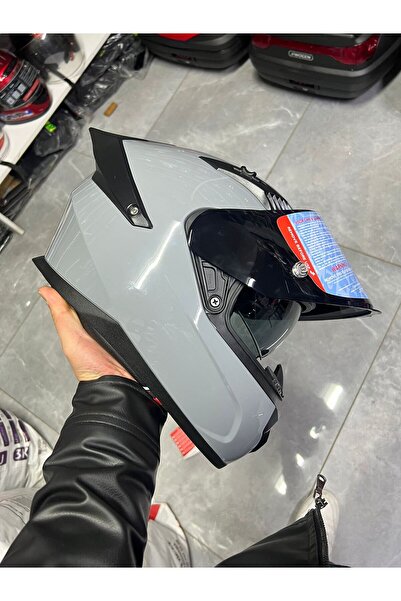 MT HELMET SOLI SİYAH VİZÖR