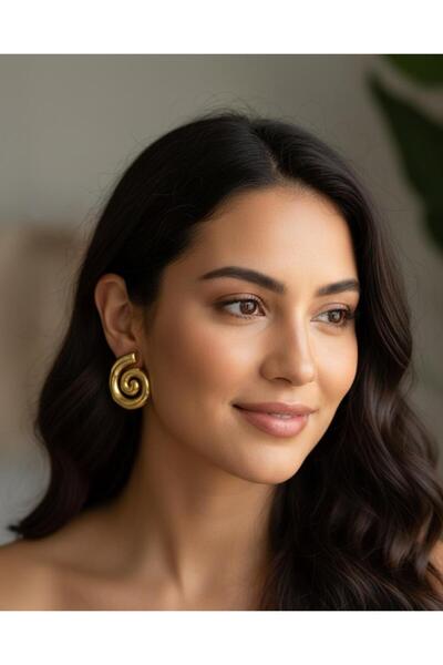 NETİCE ÖYLEK Gold Color Earrings