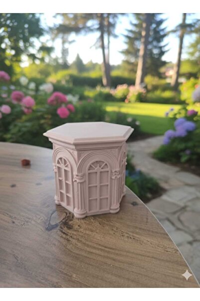 Giyimodam Mimari - Özel Tasarım Pencere Figürlü Kapaklı Vazo -