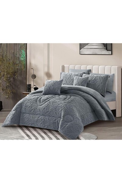 Red Rose Double winter duvet cover set in velvet and faux fur with a royal de...