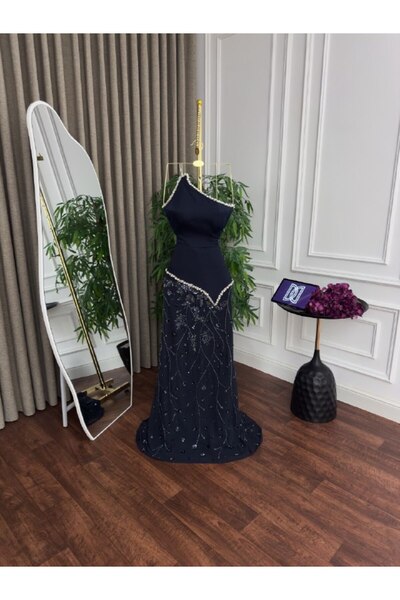 AMAZ Navy blue dress with embroidery