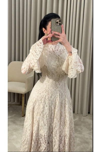 Heidi White lace dress
