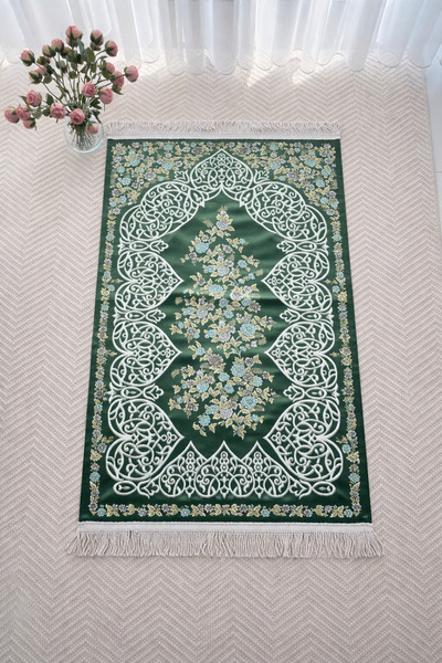 uhtico Saten İpek Seccade Yeşil, Çiçekli Mihrap Desenli, Hac Umre Hediyesi Ge...