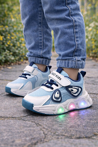 Bebelul Светещи маратонки Panda New Style