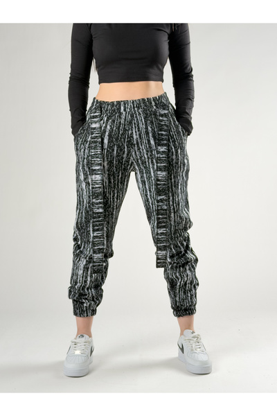 COCOPELLI Matrix Patterned Belted Black Women's Jogger Pants Coc2764
