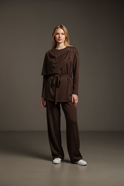 Molly Nelly Γυναικείο σετ μπλούζας και παντελονιού με λεπτομέρεια αγκράφας σε...