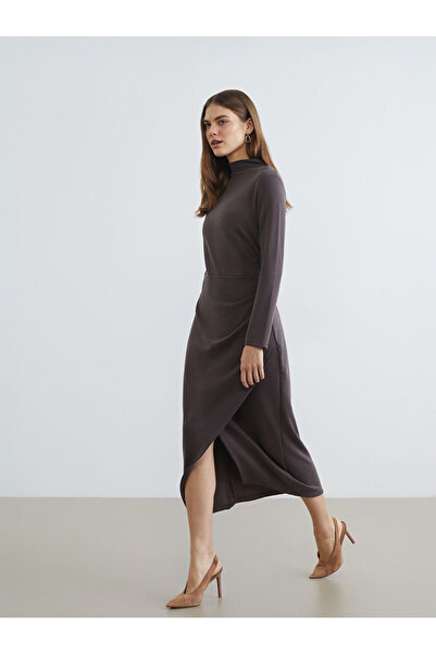 LC Waikiki Rmz Gi̇yi̇m Farkiyla Hakim Roba Collar Gathered Dress