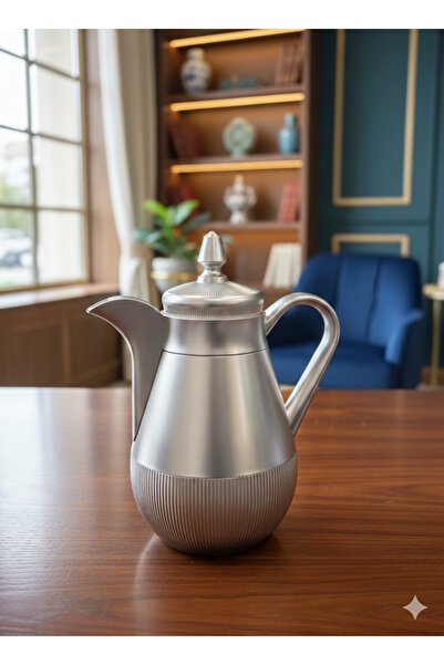 REFAN New thermos in a beautiful silver color, half a liter