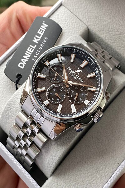 Daniel Klein ساعة يد رجالية بسوار من الفولاذ المقاوم للصدأ مع جميع الوظائف