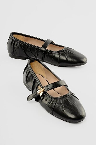 Mubiano Balerini de damă cu aspect de piele încrețită, cu cataramă perlată, n...