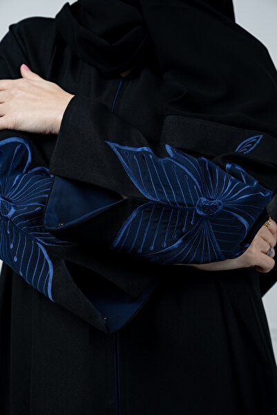 LAVİNİA Lavinia women's abaya, crepe fabric, quarter-circle, rose sleeves