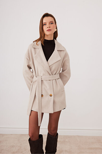 SevdeUgur Women's Cream Oversize Short Cashmere Coat with Belt and Lining - S...