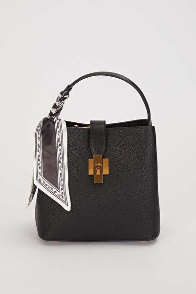 Levidor Black Scarf Accessory Detailed Handbag