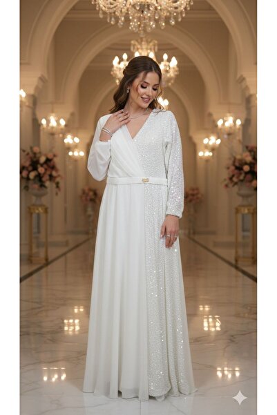 NARCISSUS FASHION Royal off-white evening dress with a double sequin and chif...