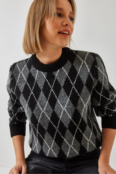 Hiccup Bianco Lucci Argyle Crew Neck Sweater