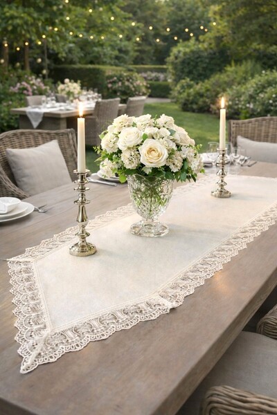 Hevia Home Lace and Glitter Linen Runner Suitable for Large Tables 45 X 160 cm