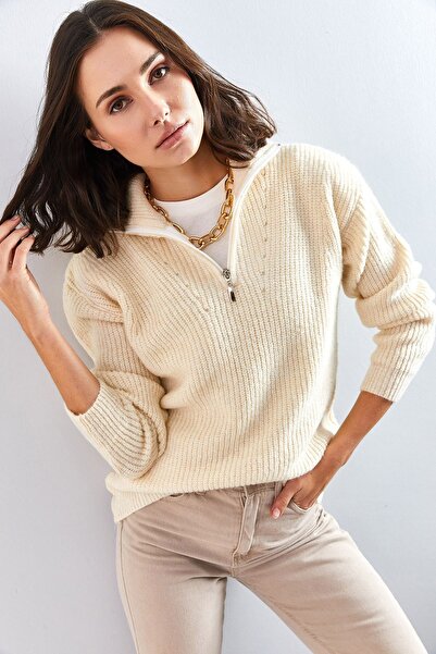 Hiccup Bianco Lucci Oversized knitted sweater with high collar and zipper