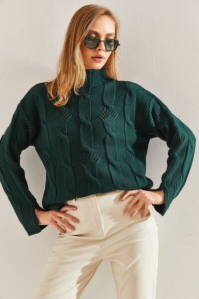 Hiccup Bianco Lucci high-neck and half-length knitted sweater